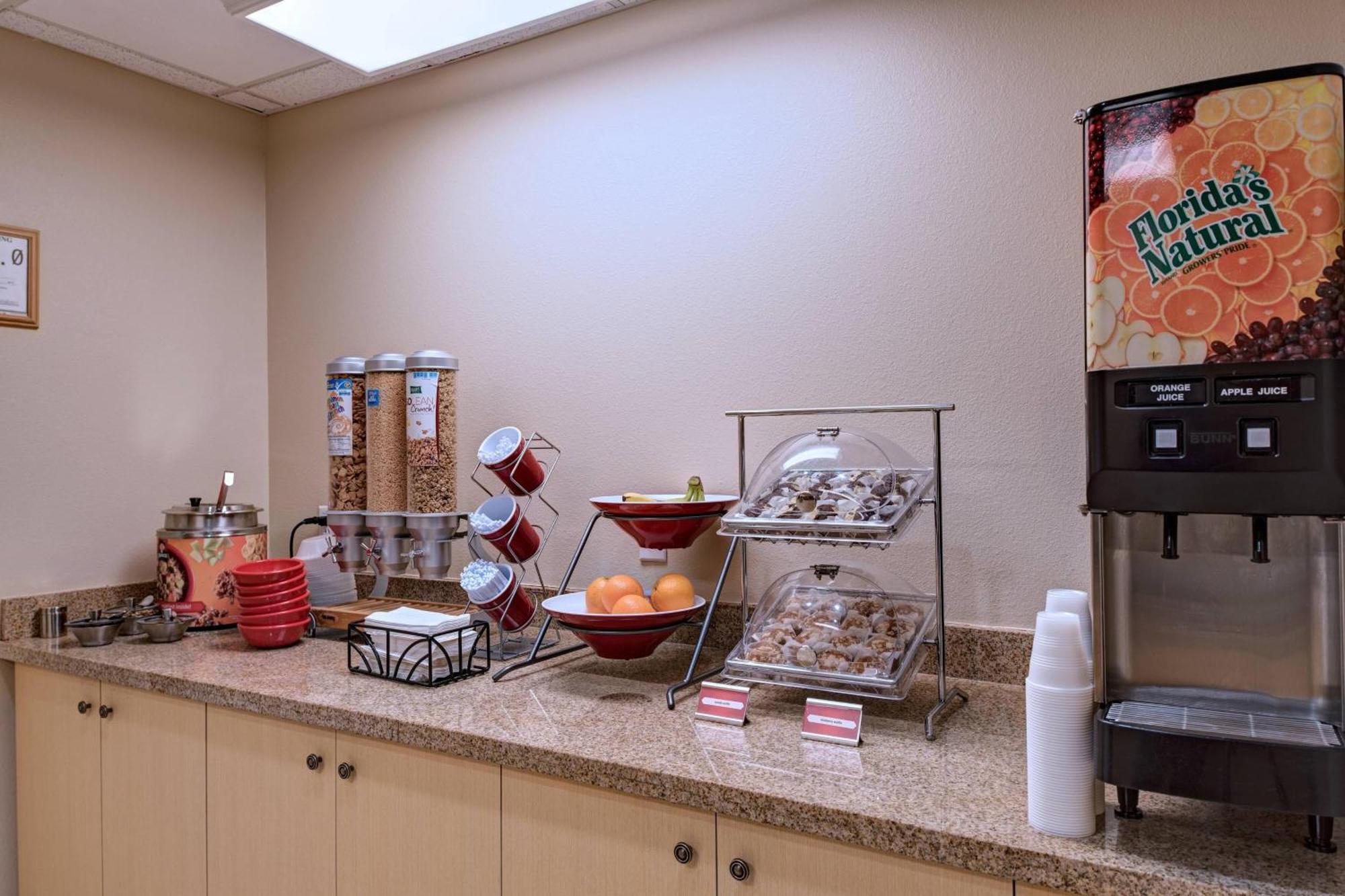 Towneplace Suites Fayetteville Cross Creek Esterno foto